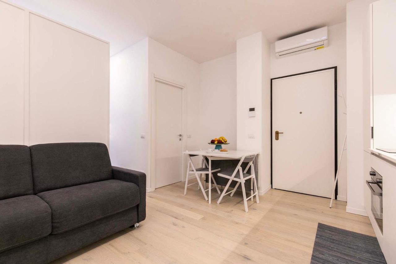 Luxury Apartment - A Due Passi Dal Centro Di Milano Ngoại thất bức ảnh